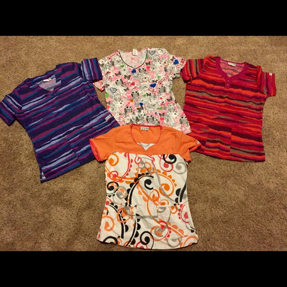 LIKE NEW! ♥️BUNDLE DEAL!! 4 scrub tops!
